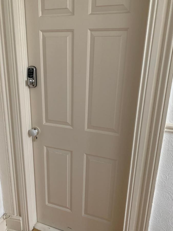 Upstairs Studio - Private Kitchenette And Small En-Suite Dublin Exterior foto